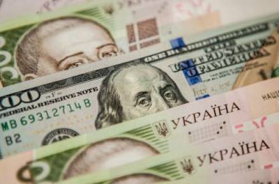 Андрей Гойлов - Доллар и евро «поплыли» на межбанке, гривна празднует маленькую победу - from-ua.com - США