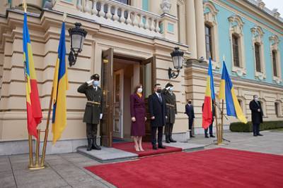 Владимир Зеленский - Майя Санду - Украина и Молдавия договорились построить дорогу в обход Приднестровья - lenta.ru - Киев - Молдавия - Кишинев - Приднестровье