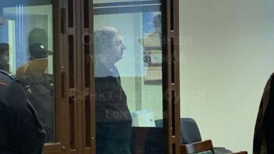 В Петербурге адвоката осудили на 17 лет за организацию убийства и мошенничество с документами - piter.tv - Санкт-Петербург