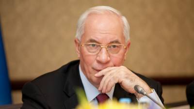 Николай Азаров - Азаров призвал власти Украины восстановить контакты с Россией - riafan.ru - Москва - Киев