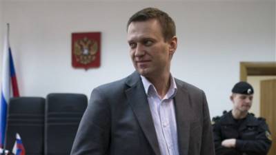Владимир Путин - Алексей Навальный - ФСИН просит суд дать Навальному реальный срок - golos-ameriki.ru