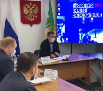 Сергей Кузнецов - Мэр Новокузнецка назвал крайне напряжённой ситуацию с коронавирусом - gazeta.a42.ru - Новокузнецк