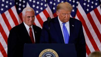 Дональд Трамп - Нэнси Пелоси - Майк Пенс - Майк Пенс отказался применять 25-ю поправку для отстранения Трампа от власти - golos-ameriki.ru