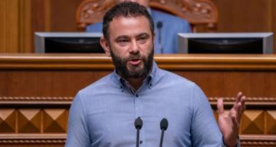 Александр Дубинский - Евгения Кравчук - Михаил Подоляк - Зеленский не будет реагировать на санкции США против Дубинского — Банковая - eadaily.com - США