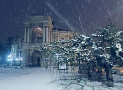 Одессу засыпало снегом (ФОТО) - lenta.ua - Одесса
