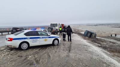 Под Ростовом пассажирский автобус улетел в кювет: есть жертвы - crimea.ria.ru - Москва - Крым - Московская обл. - Симферополь - Ростовская обл. - Луганск - район Красносулинский