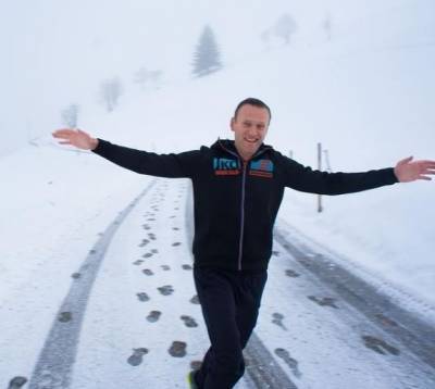 Алексей Навальный - Алексей Навальный объявил о возвращении в Россию - znak.com - Москва
