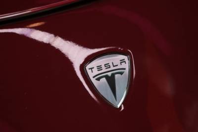 Автопилот Tesla «увидел» человека на пустом кладбище - govoritmoskva.ru
