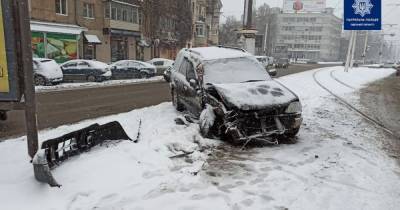 В Одессе авто влетело в трамвай: произошло возгорания электротранспорта (фото) - tsn.ua - Одесса