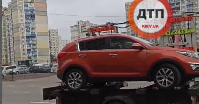 На Позняках чуть не эвакуировали авто с ребенком внутри (видео) - focus.ua - Киев