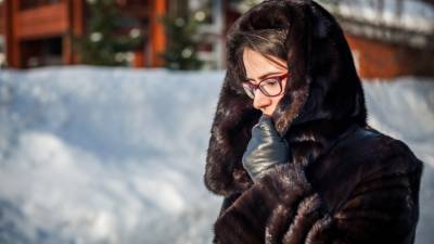 Андрей Кондрахин - Врач рассказал, сколько можно находиться на холоде и как подготовиться к прогулке в мороз - mir24.tv