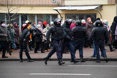 Ольга Чемоданова - В Белоруссии возбудили более 300 уголовных дел за клевету на силовиков - lenta.ru - Белоруссия