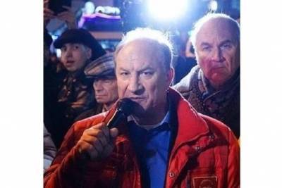 Валерий Рашкин - Депутат Госдумы Рашкин решил бороться с дистанционным образованием в суде - versia.ru - Москва