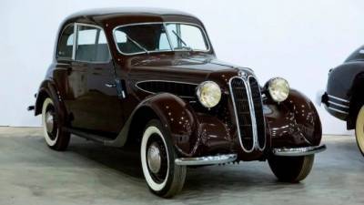 На продажу выставлен 72-летний BMW 321 - usedcars.ru - Тверь
