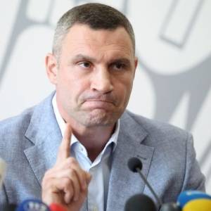 Виталий Кличко - Кличко: Мы не будем повышать тарифы на тепло и горячую воду - reporter-ua.com - Киев - Киев - Тарифы