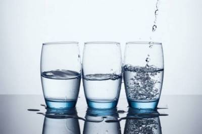 Лечение крещенской водой: 10 советов, как использовать святую воду - skuke.net