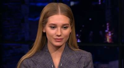 Кристина Асмус - Гарик Харламов - Скандальная Асмус показала свою копию и окончательно запутала фанатов – кто есть кто - ukrainianwall.com