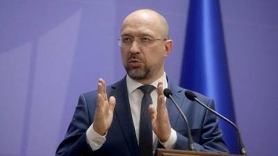 Денис Шмыгаль - Больше возможности пересечься с бессимптомными больными, - Шмыгаль о закрытых лентами полках в супермаркетах - ru.espreso.tv