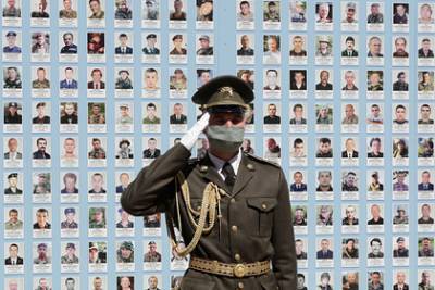 Украина захотела учредить «День памяти жертв вооруженной агрессии РФ» - lenta.ru - Крым - ДНР - ЛНР - Донецкая обл.