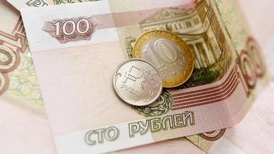 Артем Тузов - Эксперт прокомментировал недооцененность рубля по индексу бигмака - iz.ru
