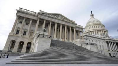 Дональд Трамп - Палата представителей обсуждает объявление импичмента президенту Трампу - golos-ameriki.ru - США