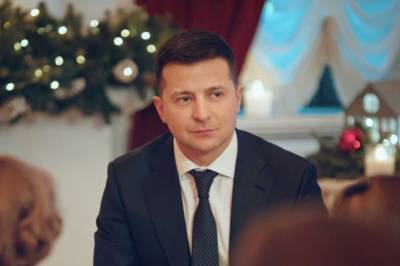 Владимир Зеленский - В ОПУ опровергли, что тратили деньги из бюджета на новогоднее поздравление Зеленского - newsone.ua