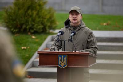 Владимир Зеленский - Зеленский разрешил отправить в Косово двух украинских военных - vkcyprus.com - Сербия - Косово