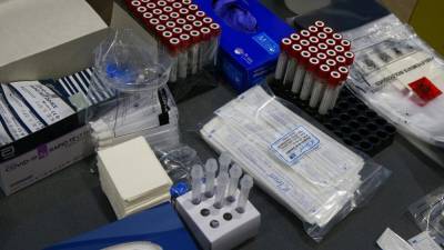 Франция прививает врачей 50+ - ru.euronews.com - США - Германия - Франция - Новости