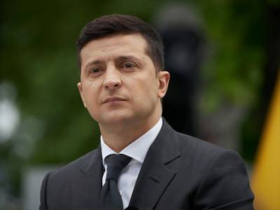 Владимир Зеленский - Зеленский подписал закон о снятии возрастных ограничений для работы на госслужбе - gordonua.com