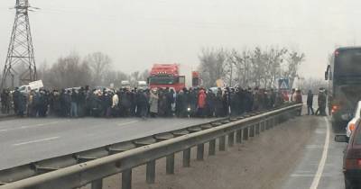 Зеленский - Доборолись до единого тарифа в 6,999 грн: как украинцы перекрытием дорог добились от властей снижения цены на газ - tsn.ua - Тарифы