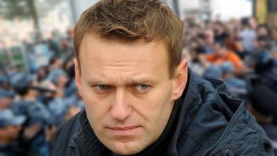 Алексей Навальный - Илья Ремесло - Тюремный срок грозит Навальному после возвращения в Россию - polit.info