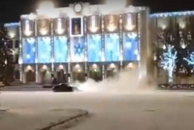 В Ярославле задержали водителя устроившего дрифт под окнами губернатора - yar.mk.ru - Ярославль