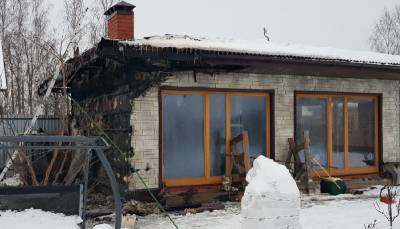 "Остались без барбекю". Пожар подпортил Старый Новый год жильцам гагаринской деревни - rabochy-put.ru - район Гагаринский