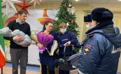 В Набережных Челнах инспекторы ГИБДД доставили в больницу роженицу - realnoevremya.ru - респ. Татарстан - Набережные Челны
