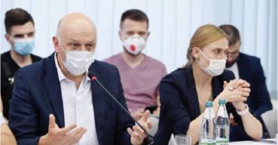 СМИ: Офис президента доверил вакцинацию Пасечнику, обвиняемому в разворовывании госсредств - delo.ua