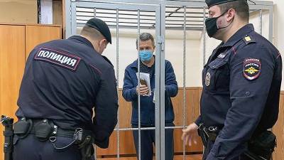 Валерий Максименко - СК попросил суд продлить арест бывшего замглавы ФСИН Максименко - iz.ru - Москва - Иран