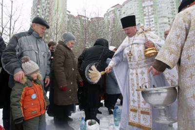 Во Львове отменили традиционное освящение воды - lenta.ua - Львов