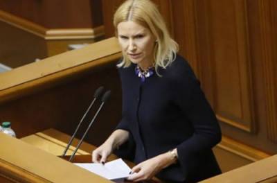 Елена Кондратюк - Раду призвали рассмотреть вопрос наказания чиновников за провал вакцинации - from-ua.com