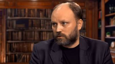 Владимир Рогов - Политолог Рогов назвал последний шанс Киева на спасение в борьбе с COVID-19 - politros.com - Россия - Украина - Киев