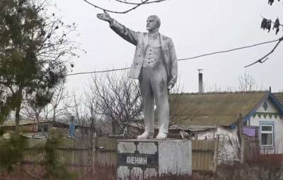 В Одесской области вновь открыли дело за отказ от сноса памятника Ленину - news-front.info - Украина - Одесская обл. - район Болградский - Ленин