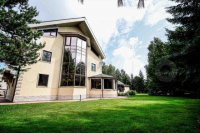 Есть бассейн с водопадом: под Кемеровом продают коттедж за 40 млн рублей - gazeta.a42.ru - Кемерово
