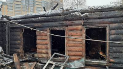 Елен Иванов - Блоки помешали пожарным потушить два частных дома в Саранске - riafan.ru - Саранск