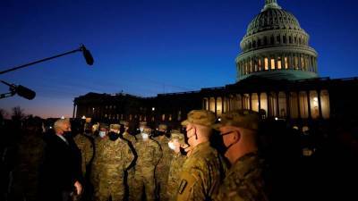 Дональд Трамп - Майк Пенс - Джо Байден - Вице-президент Пенс поблагодарил военных, охраняющих Капитолий - golos-ameriki.ru - США