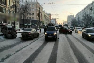 Стали известны подробности ДТП в центре Челябинска - chel.mk.ru - Челябинск