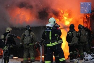 Пожар в Дагестане уничтожил жилой дом, уцелела только священная книга - mirmol.ru - респ. Дагестан - район Ботлихский