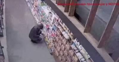 Провокатор подложил скандальные игрушки для армии РФ в супермаркет NOVUS (видео) - focus.ua