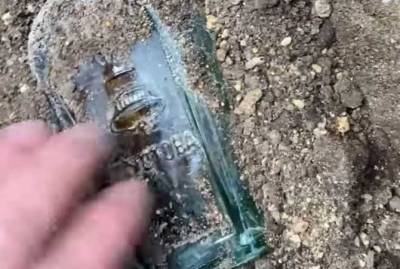 Сергей Дяченко - В Одессе рабочие нашли 100-летнюю бутылку коньяка - kp.ua - США - Одесса