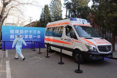 В Китае построили за пять дней крупную больницу для людей с COVID-19 - lenta.ru - провинция Хэбэй