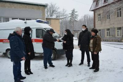 В больницу Харцызска передали два автомобиля - mk.ru - Харцызск