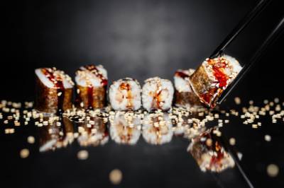 Названы причины, почему роллы и суши могут быть опасны - ivona.bigmir.net
